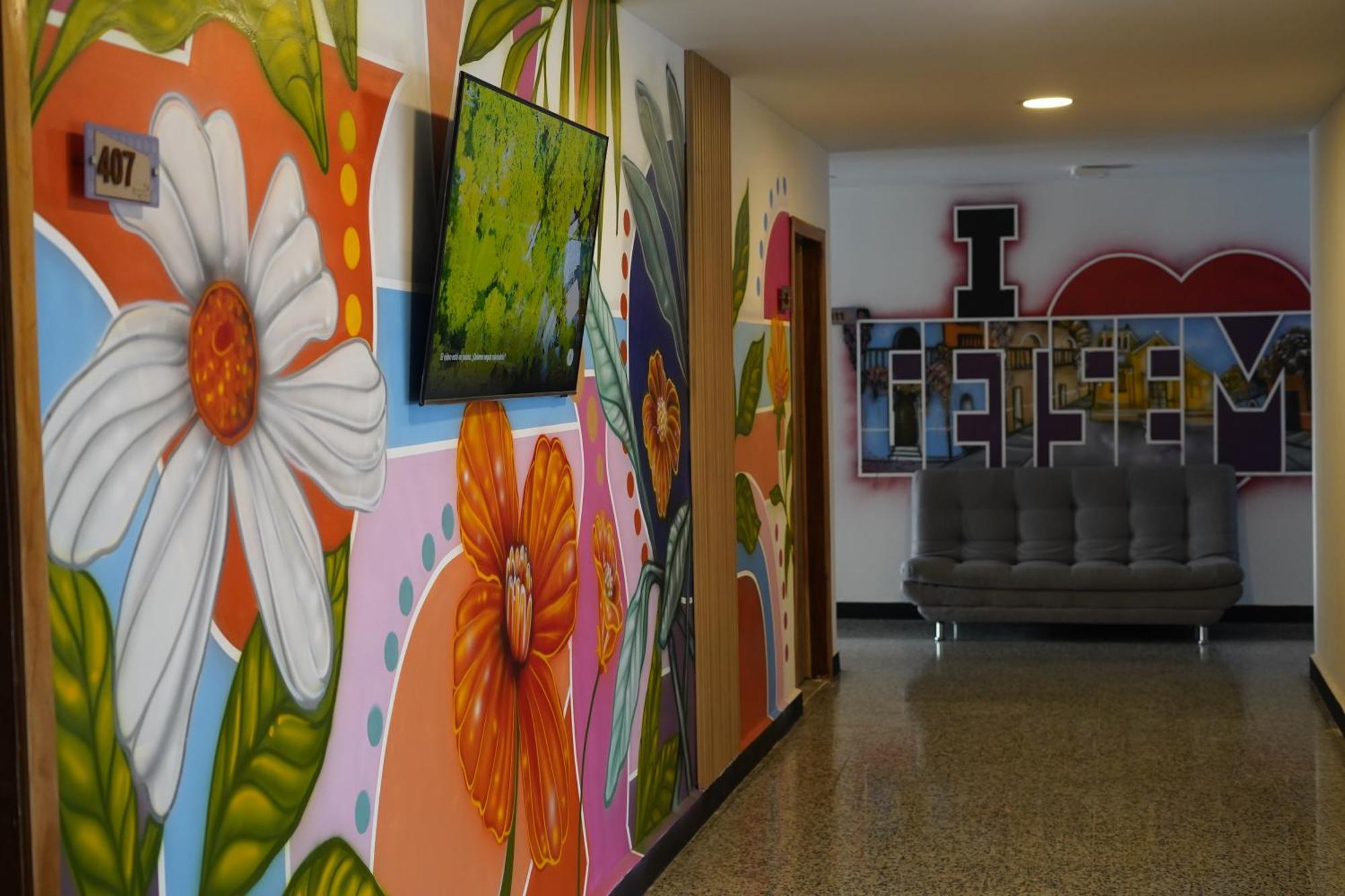 Hostel Dorado Plaza Getsemani Картахена Экстерьер фото