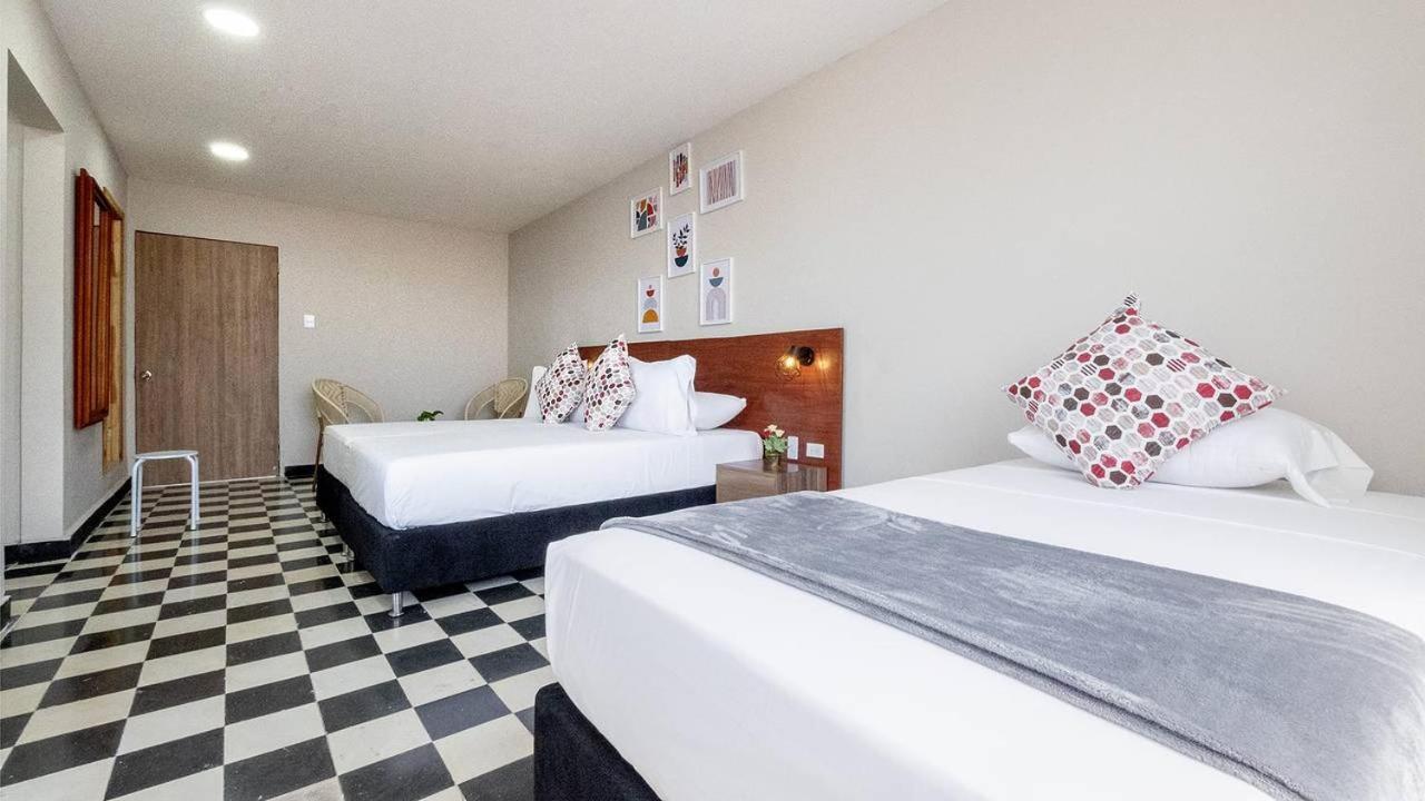 Hostel Dorado Plaza Getsemani Картахена Экстерьер фото